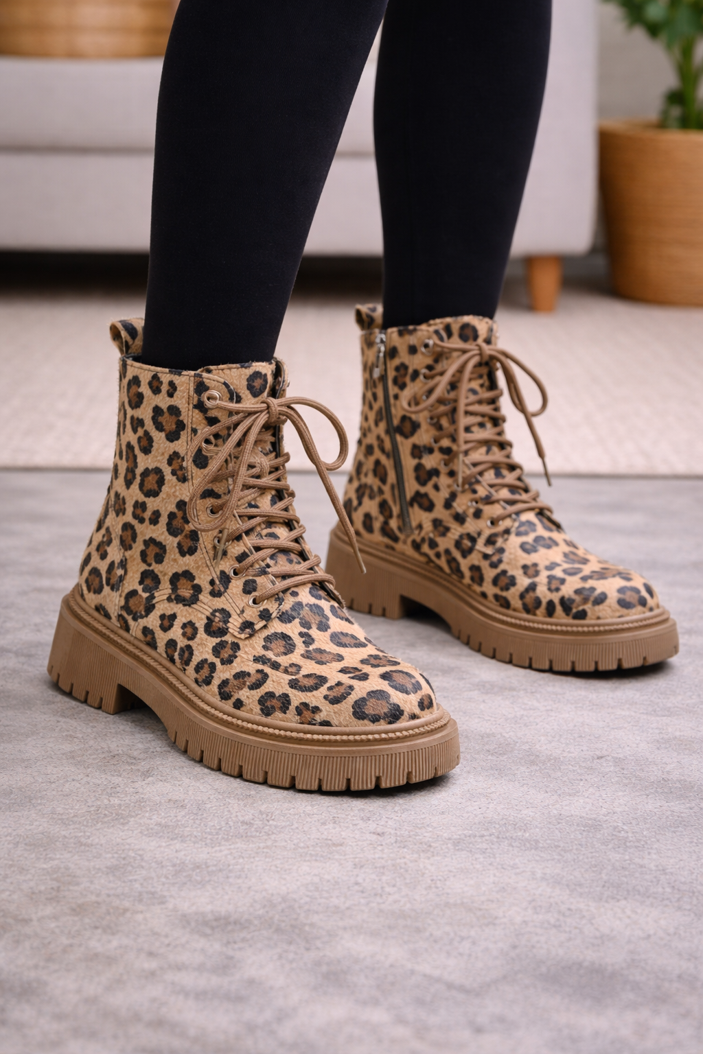 Boots Leo