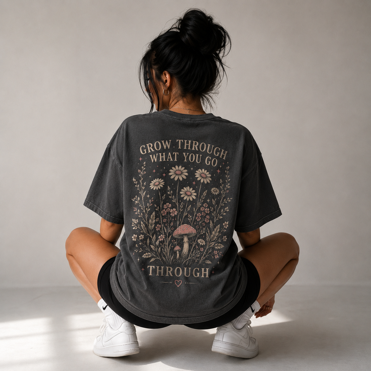 Through Oversize T-Shirt Damen in Dunkelgrau mit Rückenprint – Rückansicht